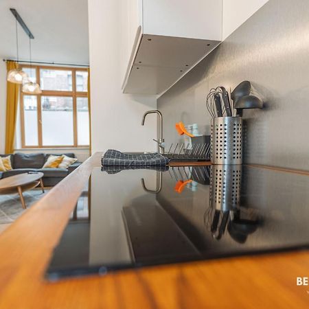 Maison Spacieuse De 6 Chambres Proche Gare Midi ブリュッセル エクステリア 写真