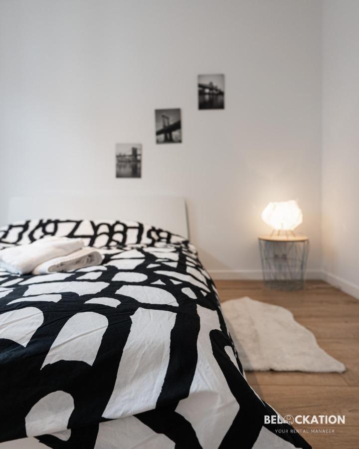 Maison Spacieuse De 6 Chambres Proche Gare Midi ブリュッセル エクステリア 写真